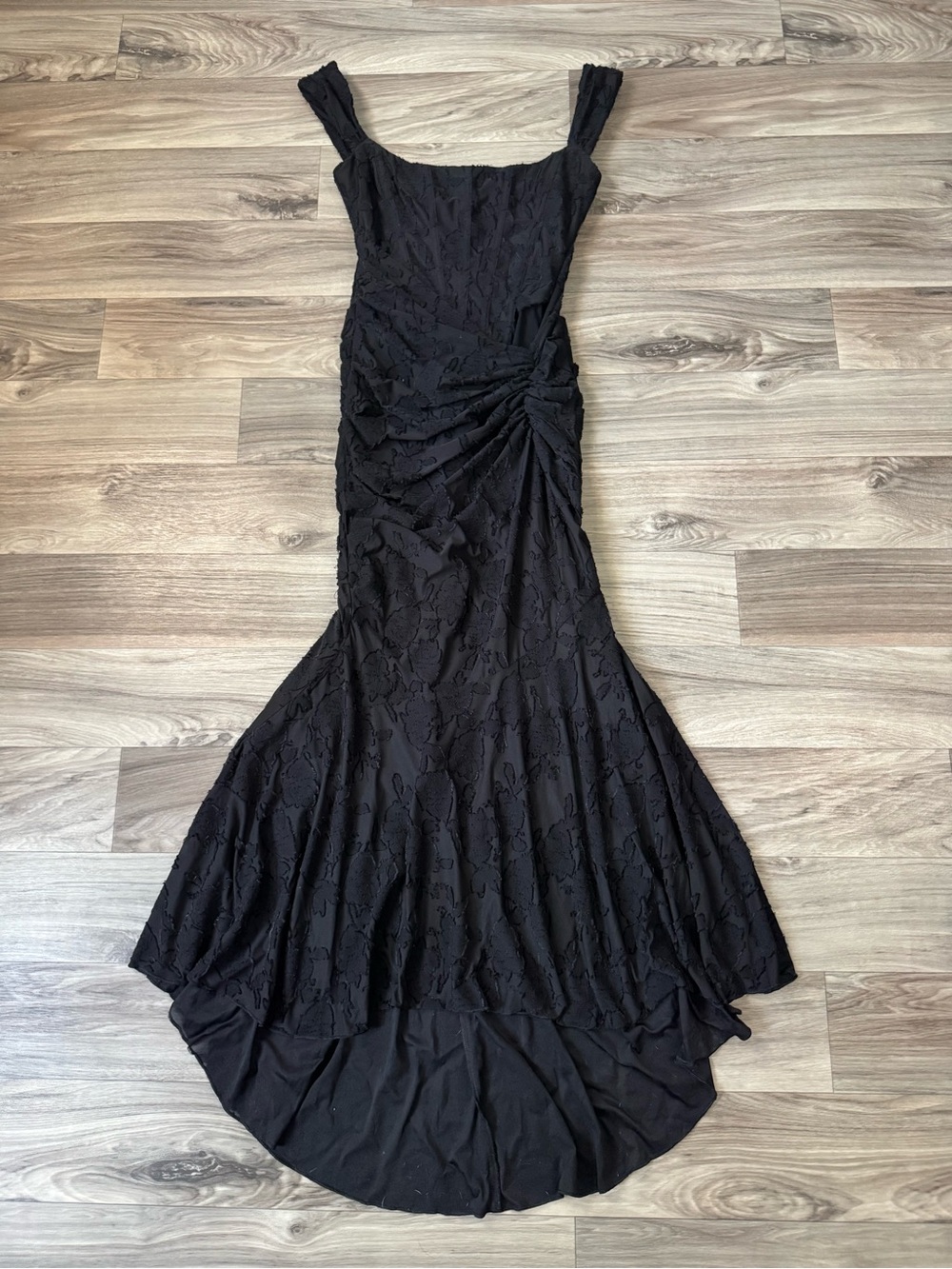 House of Cb Cesca Floral Ruched High-Low Dress in Black Size Medium - Picture 2 of 12
